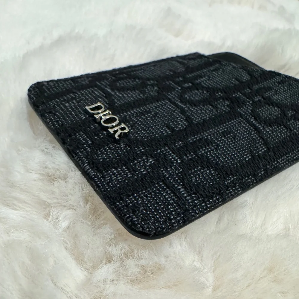 Dior Saddle Magnetic Card Holder - Picture 6 of 9